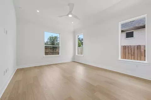 Bedroom - 135 Comfort Dr, Buda, TX 78610 photo 4 of 15