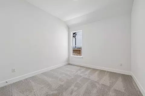 Bedroom - 135 Comfort Dr, Buda, TX 78610 photo 6 of 15