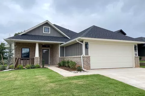 4840 Sundowner Ln, Edmond, OK 73034