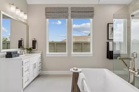Bath - 2313 Junction Dr, Celina, TX 75009 photo 5 of 8