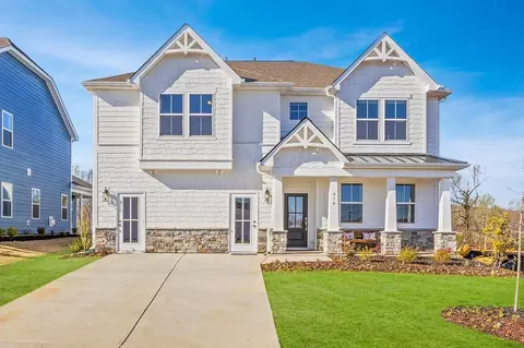Exterior - 555 Hydrangea St, Seneca, SC 29678 photo 4 of 5
