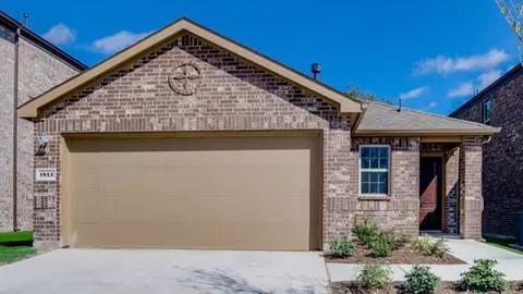 640 New Dawn Dr, Lavon, TX 75166