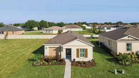 1126 Amber Waves Ct, Lake Wales, FL 33859