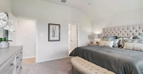 Bedroom - 408 Comanche Dr, Cleburne, TX 76033 photo 2 of 8