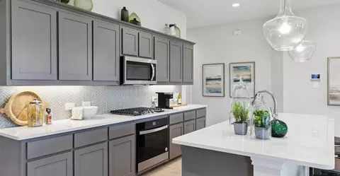 Kitchen - 408 Comanche Dr, Cleburne, TX 76033 photo 4 of 4