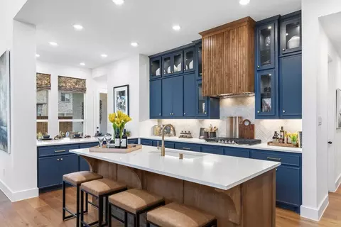 Kitchen - 325 Vale Run, Kyle, TX 78640 photo 2 of 8
