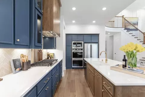 Kitchen - 325 Vale Run, Kyle, TX 78640 photo 5 of 8