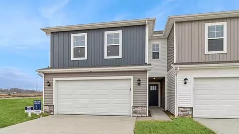 2598 Anne Ln, Hiawatha, IA 52233