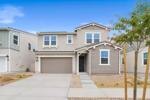 1989 Pyrenes Pl, Santa Paula, CA 93060