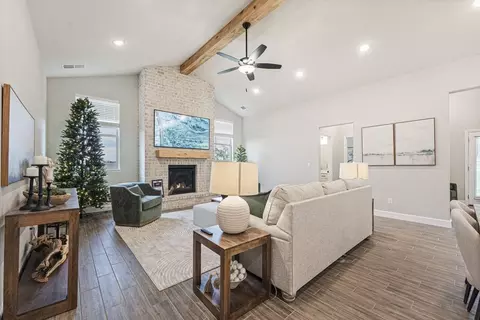 Living - 25490 84th St, Lenexa, KS 66227 photo 4 of 4
