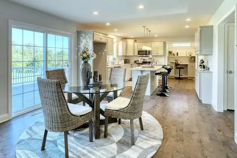 Dining - 333 Amber Dr, Lititz, PA 17543 photo 4 of 4