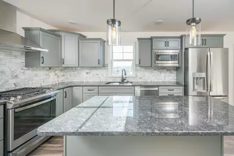 Kitchen - 333 Amber Dr, Lititz, PA 17543 photo 6 of 7