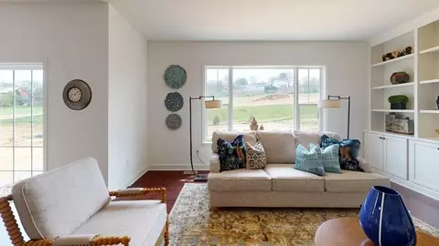 Living - 333 Amber Dr, Lititz, PA 17543 photo 4 of 5