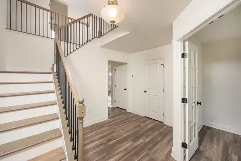 Entry Way - 333 Amber Dr, Lititz, PA 17543 photo 6 of 8