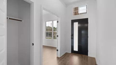 328 W Faulkner St, Liberty Hill, TX 78642