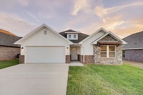 4367 W Cactus Pl, Fayetteville, AR 72704