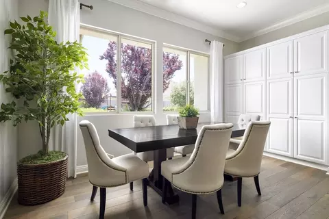 Dining - 3711 Pathway Ct, Bakersfield, CA 93311 photo 1 of 2