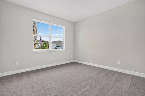 Bedroom - 5016 124th Ave E, Parrish, FL 34219 photo 2 of 4