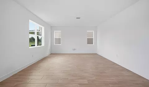 Living - 14522 Banks Ct, Parrish, FL 34219 photo 3 of 5