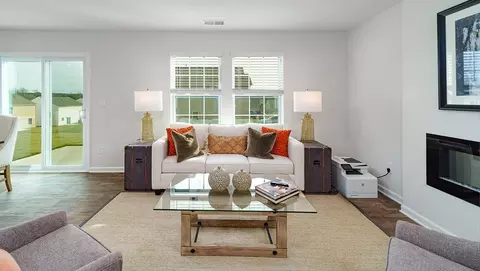 Living - 4697 Fanning Rd, Hickory, NC 28602 photo 1 of 3