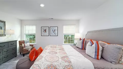 Bedroom - 4697 Fanning Rd, Hickory, NC 28602 photo 3 of 17
