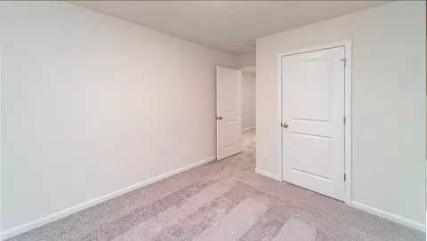 Bedroom - 4697 Fanning Rd, Hickory, NC 28602 photo 4 of 17