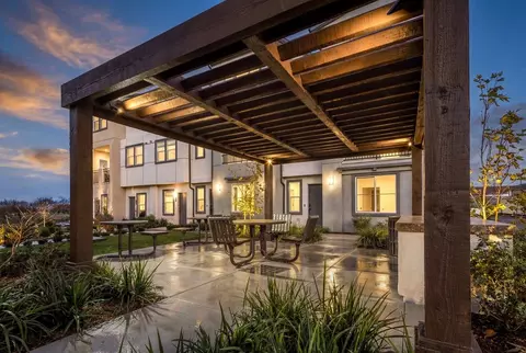Exterior - 4520 W El Segundo Blvd, Hawthorne, CA 90250 photo 5 of 5