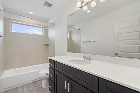 Bath - 168 Rieber Rd, Kyle, TX 78640 photo 2 of 6