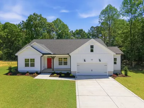 2939 Tucker Hill Dr, Grimesland, NC 27837