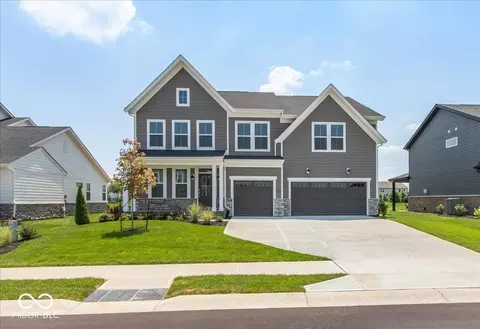 15387 Clearstream Dr, Fishers, IN 46040