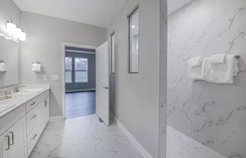 Bath - 50745 Crusader Dr, Macomb, MI 48044 photo 1 of 4