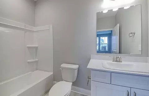 Bath - 50745 Crusader Dr, Macomb, MI 48044 photo 4 of 4