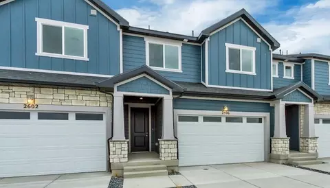 2596 N 2125 W, Clinton, UT 84015