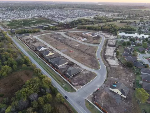 View/Area - 2105 W Aurora St, Broken Arrow, OK 74014 photo 4 of 8