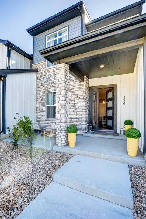 158 High Point Dr, Longmont, CO 80504
