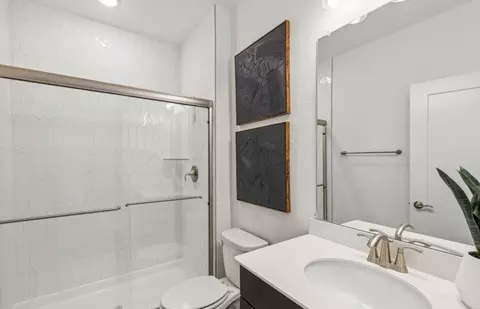 Bath - 11045 Abbotsbury Rd, Haslet, TX 76052 photo 1 of 4