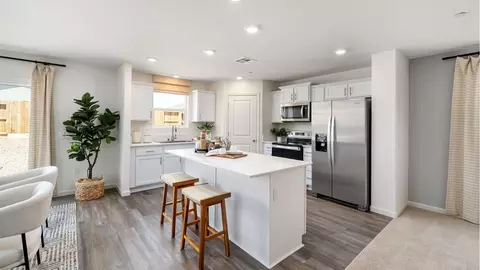 Kitchen - 8111 Dreamside Ave, Bakersfield, CA 93311 photo 1 of 2