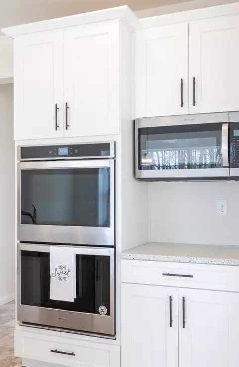 Kitchen - 800 Orchard Rd, Lititz, PA 17543 photo 12 of 75