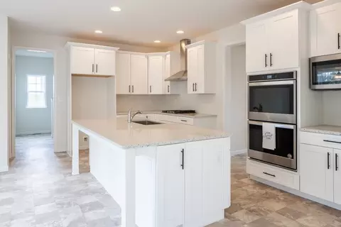 Kitchen - 800 Orchard Rd, Lititz, PA 17543 photo 10 of 75
