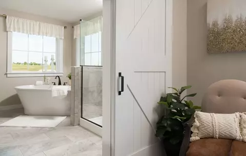Bath - 800 Orchard Rd, Lititz, PA 17543 photo 9 of 15