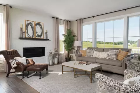 Living - 800 Orchard Rd, Lititz, PA 17543 photo 1 of 15