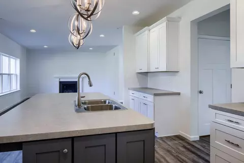 Kitchen - 800 Orchard Rd, Lititz, PA 17543 photo 33 of 75