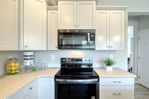 Kitchen - 800 Orchard Rd, Lititz, PA 17543 photo 53 of 75