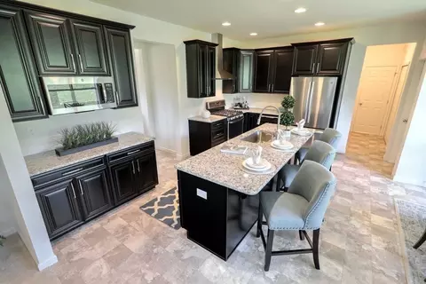 Kitchen - 800 Orchard Rd, Lititz, PA 17543 photo 13 of 75