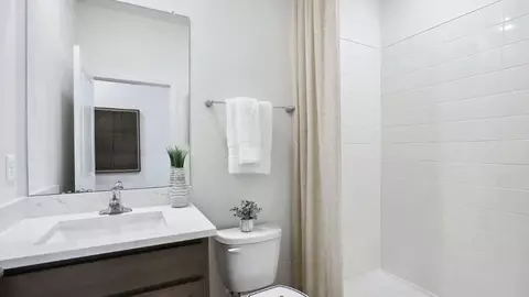 Bath - 35231 Flower Patch Dr, Richland, FL 33525 photo 2 of 7