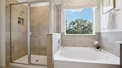 Bath - 35231 Flower Patch Dr, Richland, FL 33525 photo 5 of 7