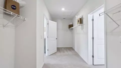 Entry Way - 35231 Flower Patch Dr, Richland, FL 33525 photo 3 of 8