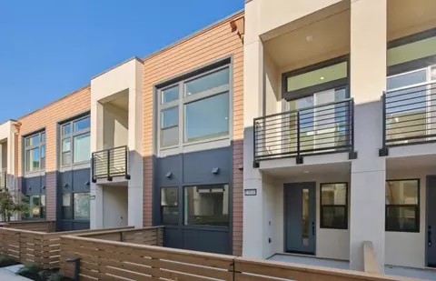 11040 Maple Pl, Saratoga, CA 95070