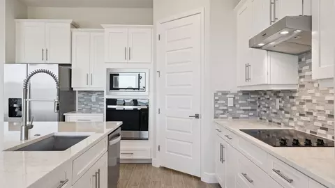 Kitchen - 3611 Malawi Trl, Saint Cloud, FL 34772 photo 5 of 5