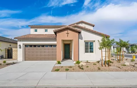 73846 Willow Creek Dr, Palm Desert, CA 92211